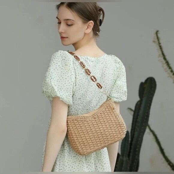 New Small Handmade Straw Pocketbook Crossbody Bag - Picture 4 of 10